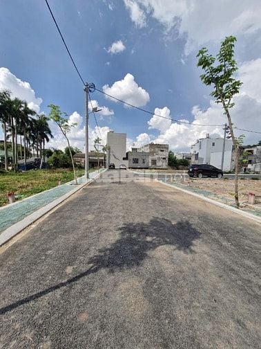 đất phân lô 50 nền ngay cầu vượt ngã tư ga đường Thạnh Lộc 27, sát gy