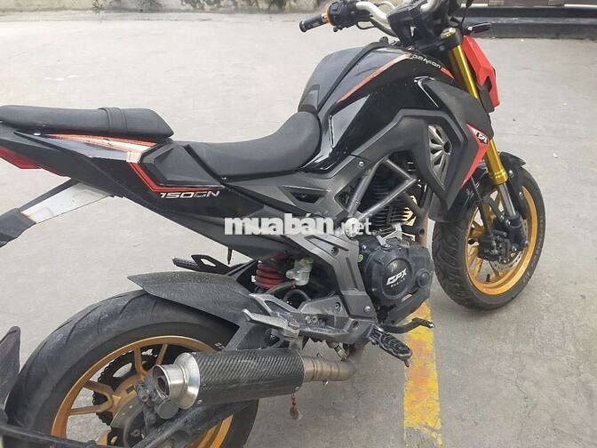 Xe mô tô thể thao 150cc Đen Cam
