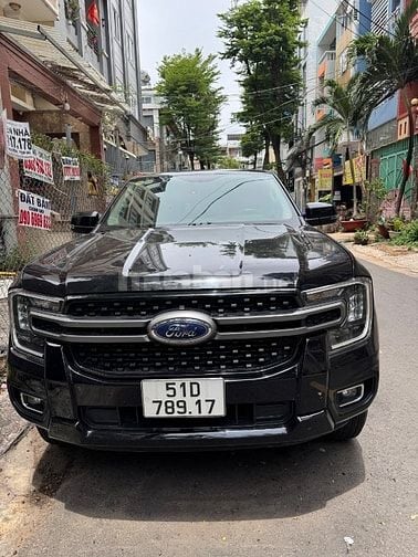 Ford Ranger XLS 2023 chính hãng