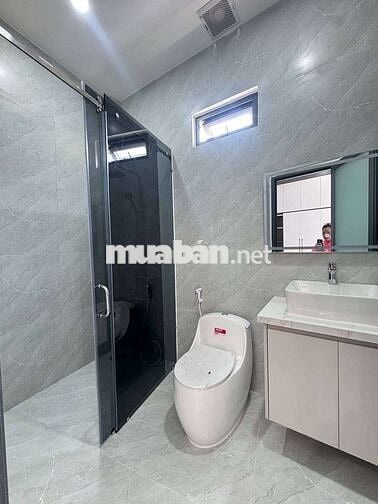 NGÂN HÀNG THANH LÝ GẤP NHÀ 1 TRỆT 1 LẦU GIÁ 1 tỷ  650 TRIỆU, 3PN 2 WC