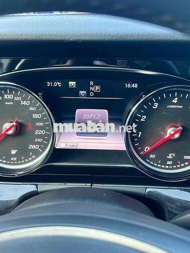 Mercedes-Benz E 250 2017 Đen 26000 mi