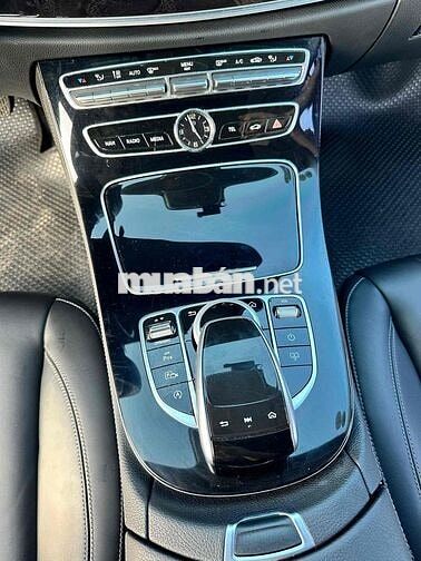 Mercedes-Benz E 250 2017 Đen 26000 mi
