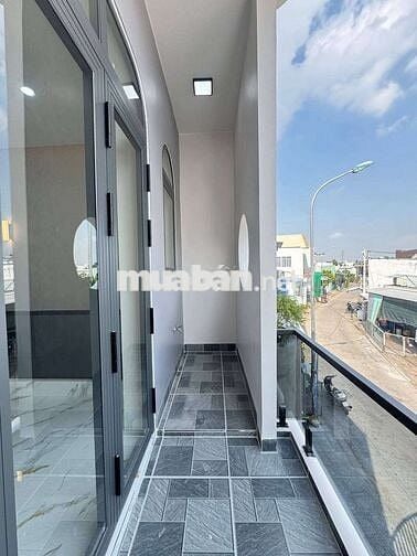 NGÂN HÀNG THANH LÝ GẤP NHÀ 1 TRỆT 1 LẦU GIÁ 1 tỷ  650 TRIỆU, 3PN 2 WC
