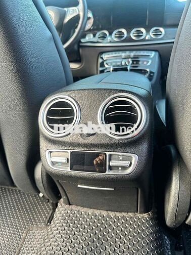 Mercedes-Benz E 250 2017 Đen 26000 mi