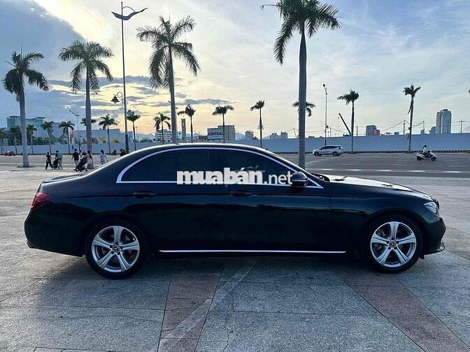 Mercedes-Benz E 250 2017 Đen 26000 mi