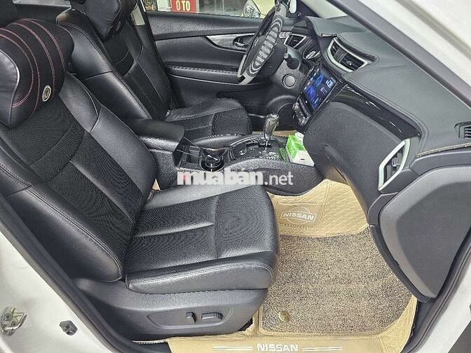 Nissan X-trail SL Premium 2018 Trắng 8 vạn Tự động
