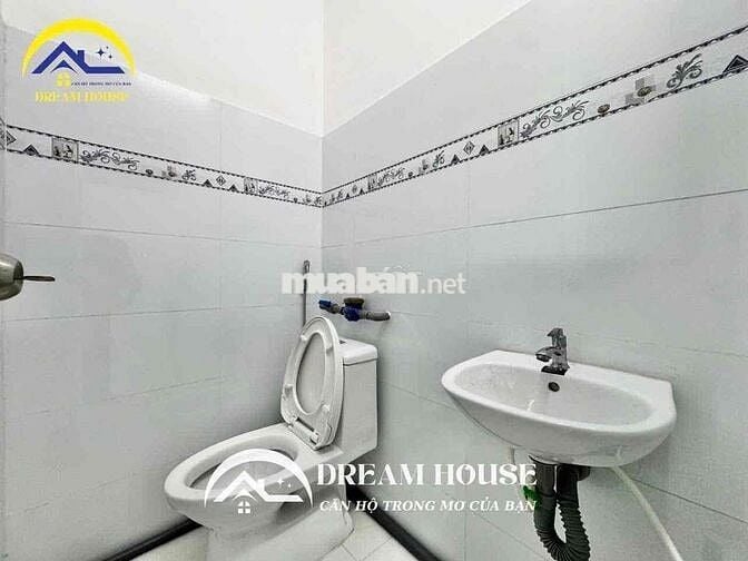 PHÒNG TRỌ CÓ GÁC DƯỚI TRỆT NHÀ MỚI AN NINH NỘI THẤT CƠ BẢN Ở LIỀN