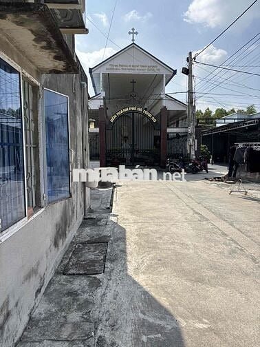 Bán lô góc 2 mặt tiền đường diện tích 100m2 thổ cư 100%