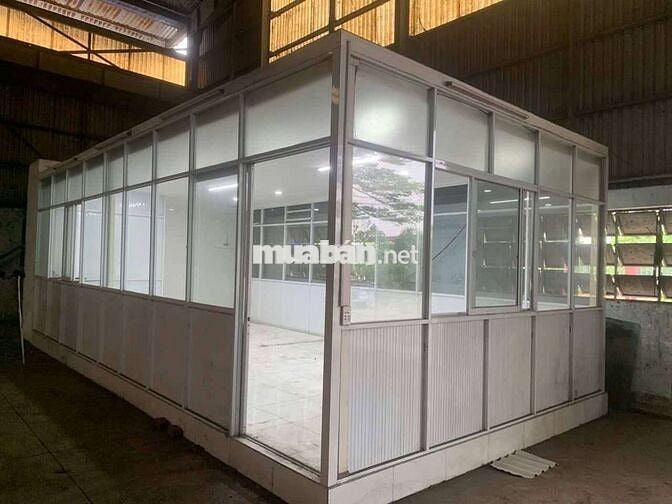 xưởng trong KCN Tân tạo có hệ thống trục cẩu giá 110k/m²