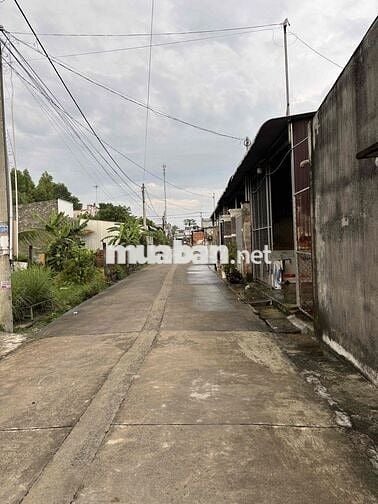 Bán lô góc 2 mặt tiền đường diện tích 100m2 thổ cư 100%