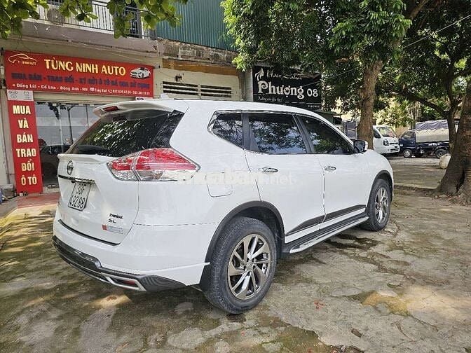 Nissan X-trail SL Premium 2018 Trắng 8 vạn Tự động