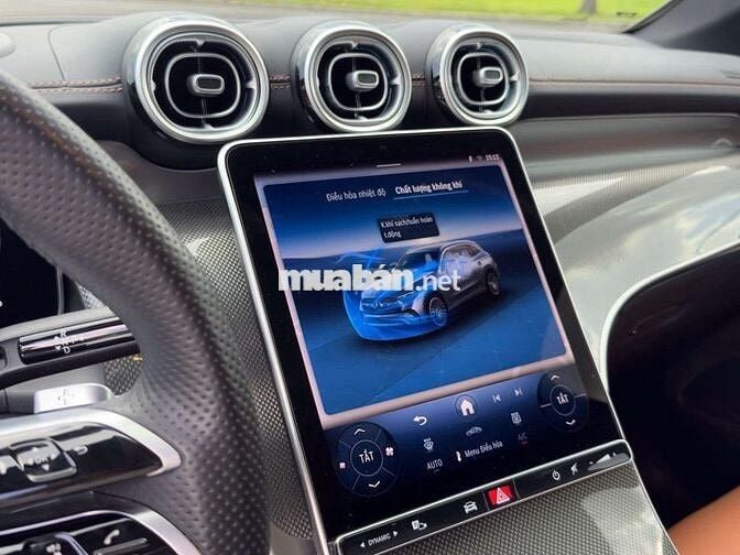 Mercedes GLC 300 4MATIC V1 model 2025 siêu lướt