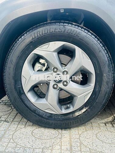 HYUNDAI CUSTIN 1.5 TURBO LĂN BÁNH 2024 XE CỰC ĐẸP