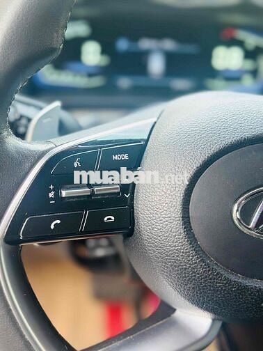 HYUNDAI CUSTIN 1.5 TURBO LĂN BÁNH 2024 XE CỰC ĐẸP