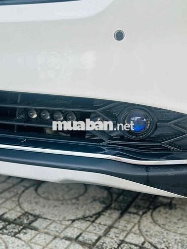 HYUNDAI CUSTIN 1.5 TURBO LĂN BÁNH 2024 XE CỰC ĐẸP