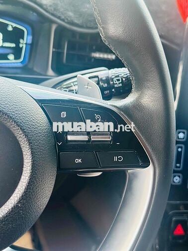 HYUNDAI CUSTIN 1.5 TURBO LĂN BÁNH 2024 XE CỰC ĐẸP
