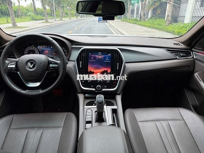 VinFast Lux A Base 2021 Trắng 41000 km