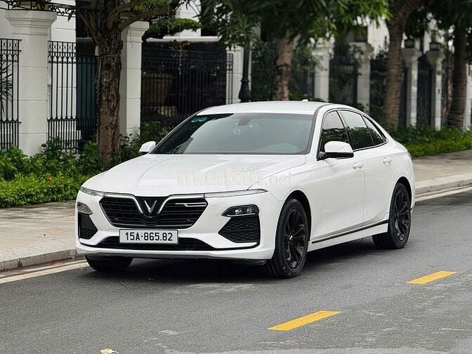 VinFast Lux A Base 2021 Trắng 41000 km