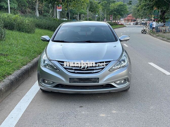 Hyundai Sonata 2.0 số tự động full đồ chơi cực đẹp