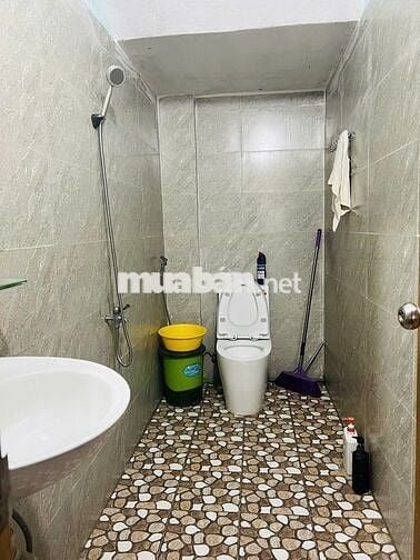 CHO THUÊ MT PHAN KHOANG , SAU BẾN XE , NGANG 6M 