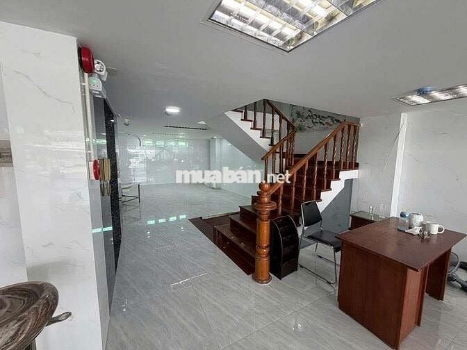 CHO THUÊ TÒA NHÀ MẶT TIỀN KHA VẠN CÂN – 4 TẦNG, THANG MÁY, HẦM XE