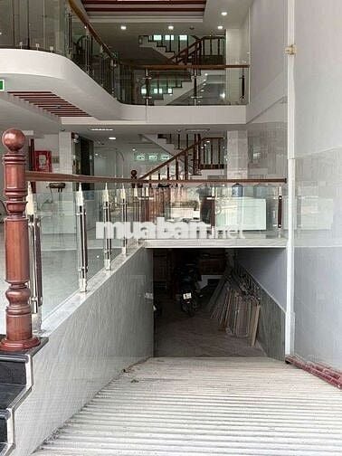 CHO THUÊ TÒA NHÀ MẶT TIỀN KHA VẠN CÂN – 4 TẦNG, THANG MÁY, HẦM XE