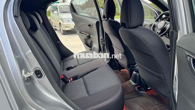 Honda Brio RS 1.2 CVT 2019 Bạc 15.000km