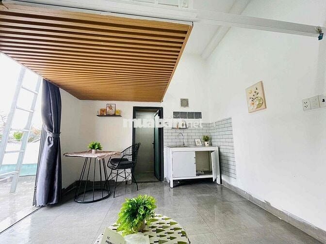 CHO THUÊ PHÒNG TRỌ CÓ GÁC - RỘNG 35m2 BAN CÔNG SIÊU BỰ NGAY LINH ĐÔNG