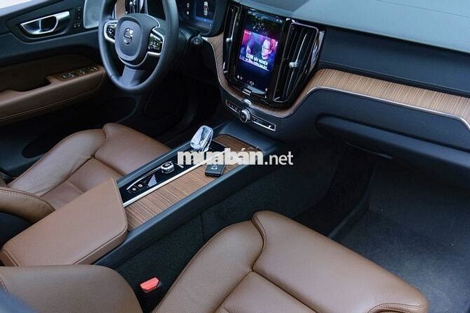 Volvo XC60 2022 Nhập khẩu Bản Đủ