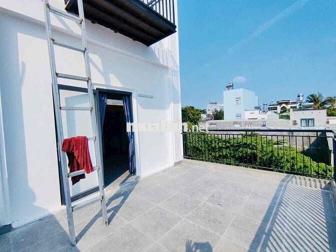 CHO THUÊ PHÒNG TRỌ CÓ GÁC - RỘNG 35m2 BAN CÔNG SIÊU BỰ NGAY LINH ĐÔNG