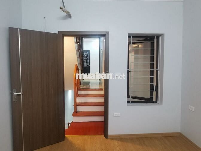 Cho thuê nhà 43m2, 3 ngủ, 2 phụ, điều hòa, nóng lạnh, bếp