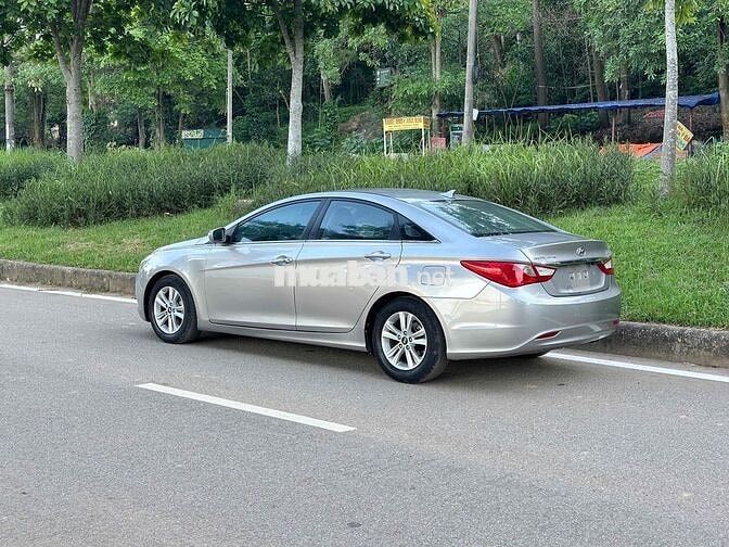 Hyundai Sonata 2.0 số tự động full đồ chơi cực đẹp