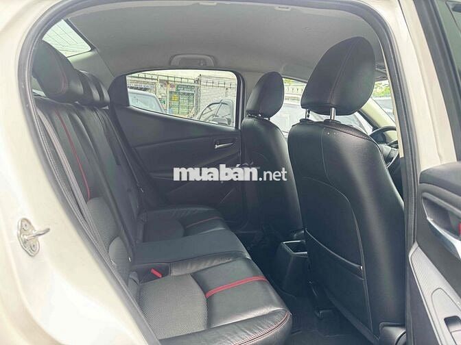 Mazda 2 2015 Luxxury, 7 vạn chuẩn, có hỗ trợ góp