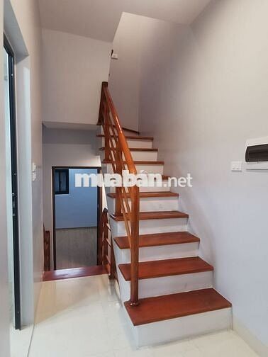 Cho thuê nhà 43m2, 3 ngủ, 2 phụ, điều hòa, nóng lạnh, bếp