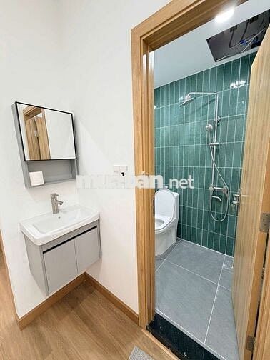 Ngay công viên Nguyên Hồng sát mặt tiền đường nhà đẹp 30m2_2T full  NT