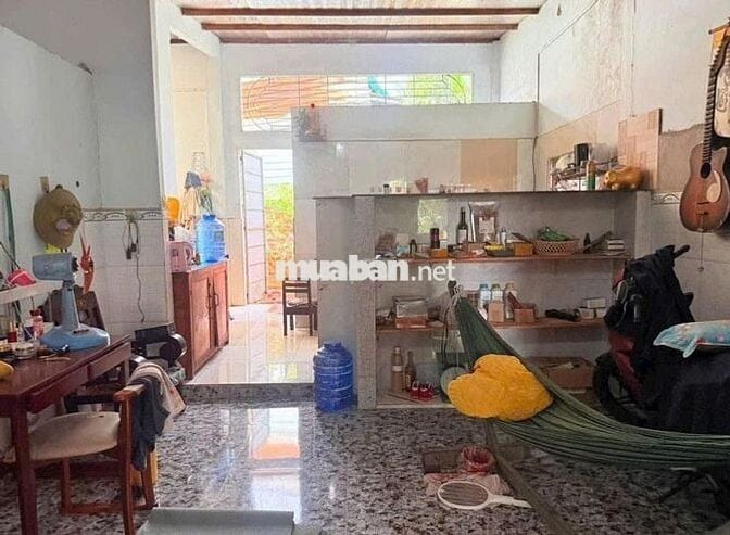Ngộp chủ cần bán gấp căn nhà đường Giồng Cát, Tân Phú Trung
