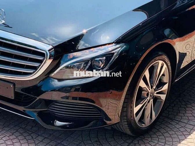 Mercedes-Benz C250 Đen 5 chỗ Xăng