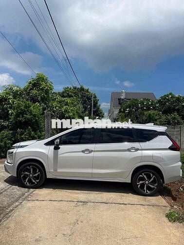 Mitsubishi Xpander Premium 7 chỗ Trắng