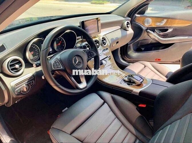 Mercedes-Benz C250 Đen 5 chỗ Xăng