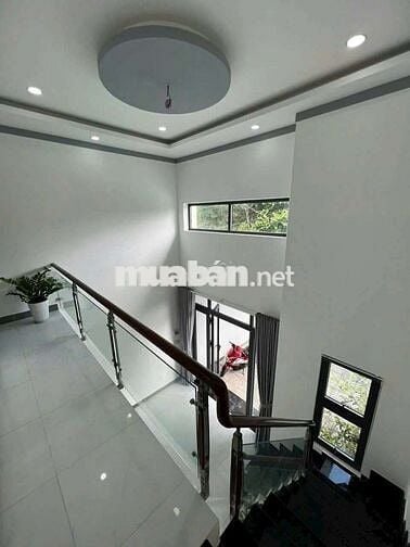Nhà Tân An gần trường THCS Trần Bình Trọng, giá 6 triệu/tháng 3 phòng