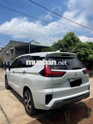 Mitsubishi Xpander Premium 7 chỗ Trắng