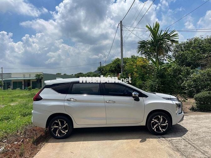 Mitsubishi Xpander Premium 7 chỗ Trắng