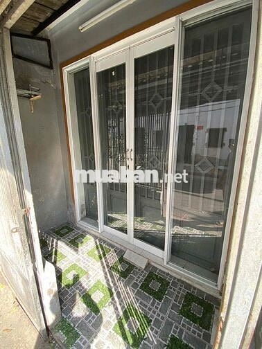 nhà cho thuê nguyên căn 1 trệt. 1 lầu 2p ngủ .1wc gct 6tr/th