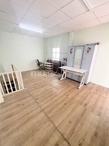 BÁN CĂN GÓC THOÁNG MÁT GIÁ 3 TỶ 2 ĐƯỜNG TÂN THÀNH QUẬN 11