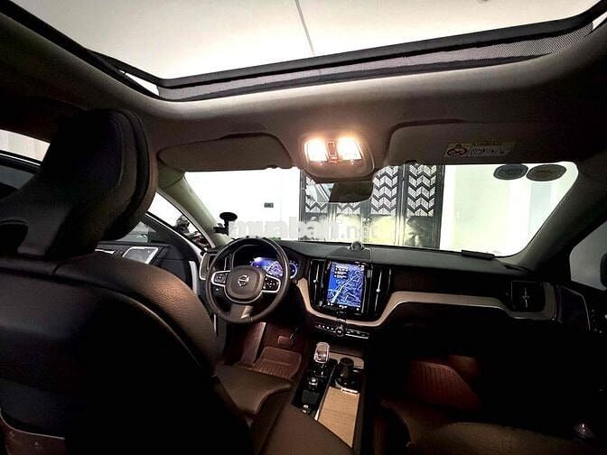 Volvo XC60 2022 - 9000 km