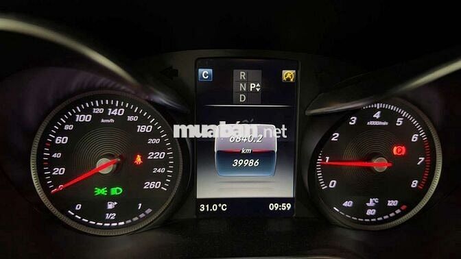 Mercedes-Benz C250 Đen 5 chỗ Xăng
