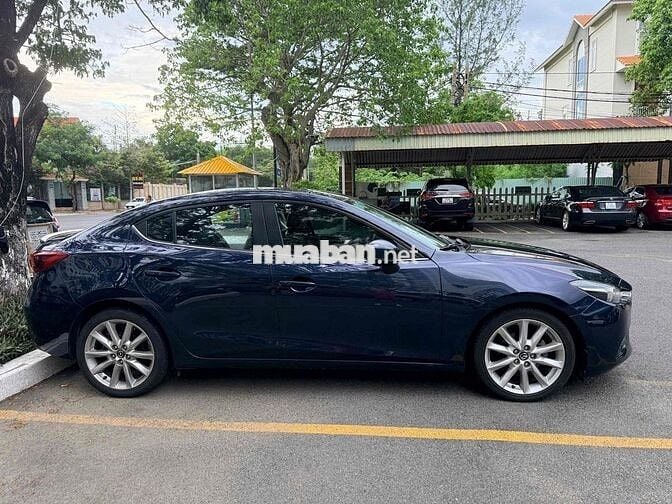 Mazda 3 2018 prenium bản full 2.0
