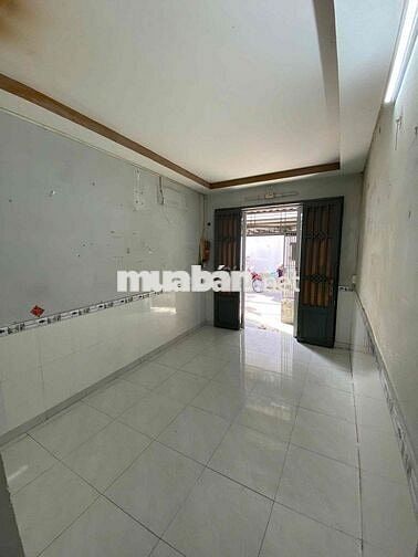 nhà cho thuê nguyên căn 1 trệt. 1 lầu 2p ngủ .1wc gct 6tr/th