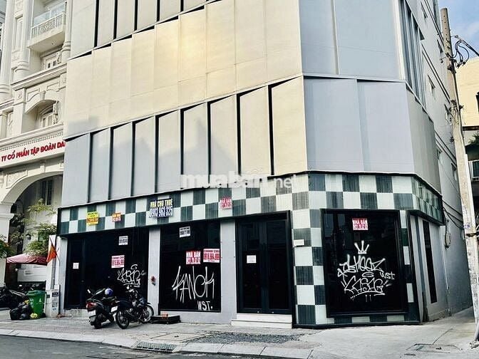 🏢 Nhà Góc Hai Mặt Tiền Đắc Địa Quận 1 - Hầm Trệt Lửng 5 Lầu