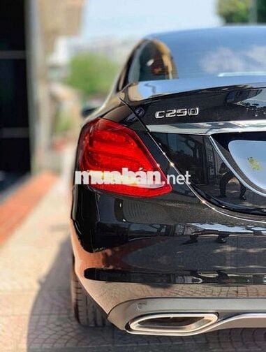 Mercedes-Benz C250 Đen 5 chỗ Xăng